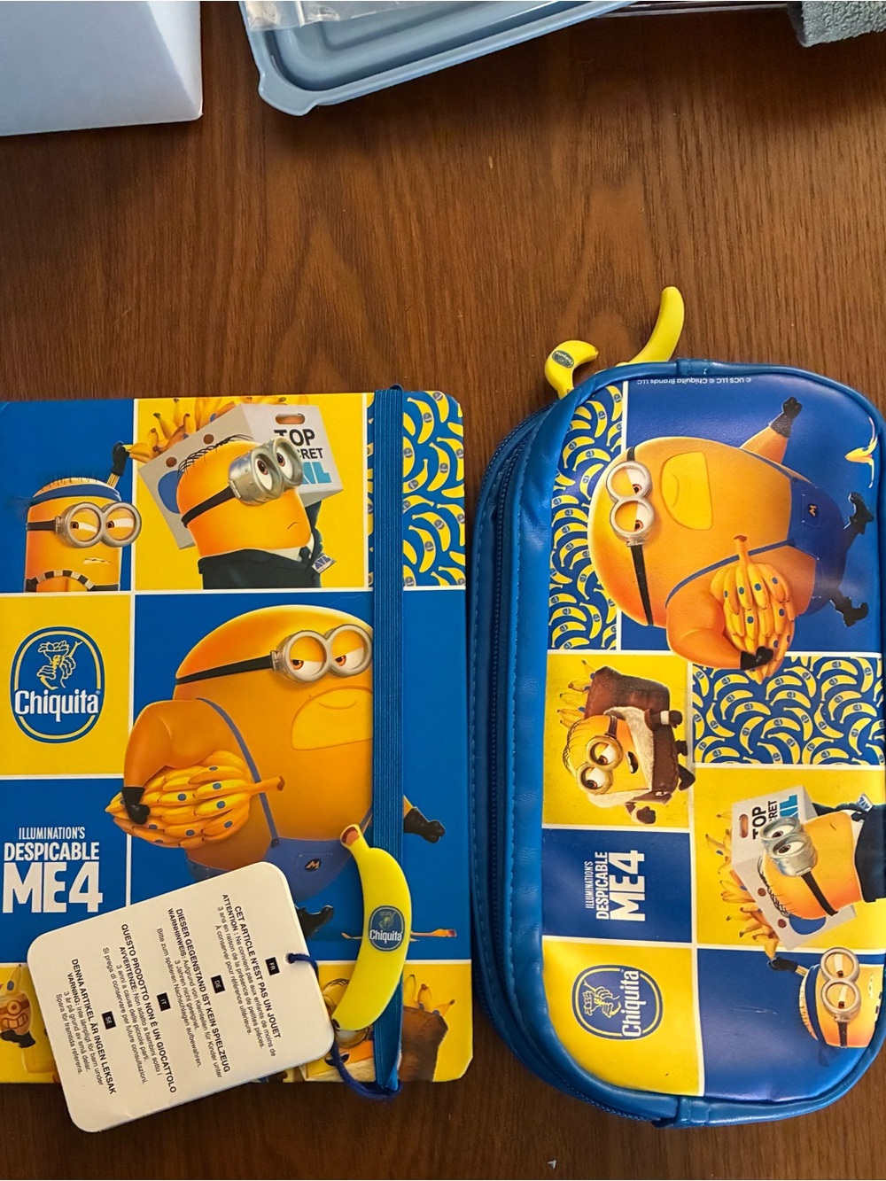 Minions - Chiquita - New Notebook & Pencil Case Set